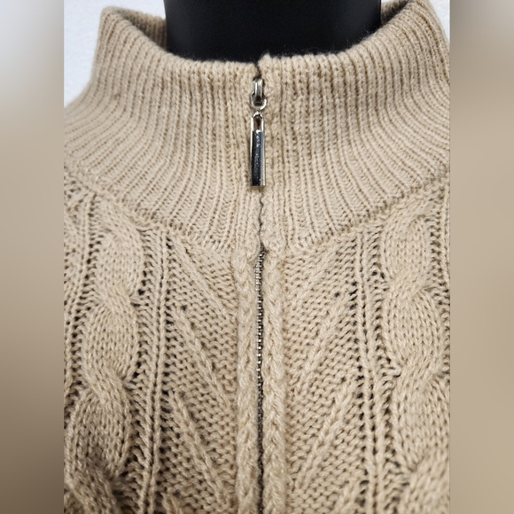 Fashion Nova Knit Crop Zip up Sweater Pre-Loved size Small - Picture 2 of 10